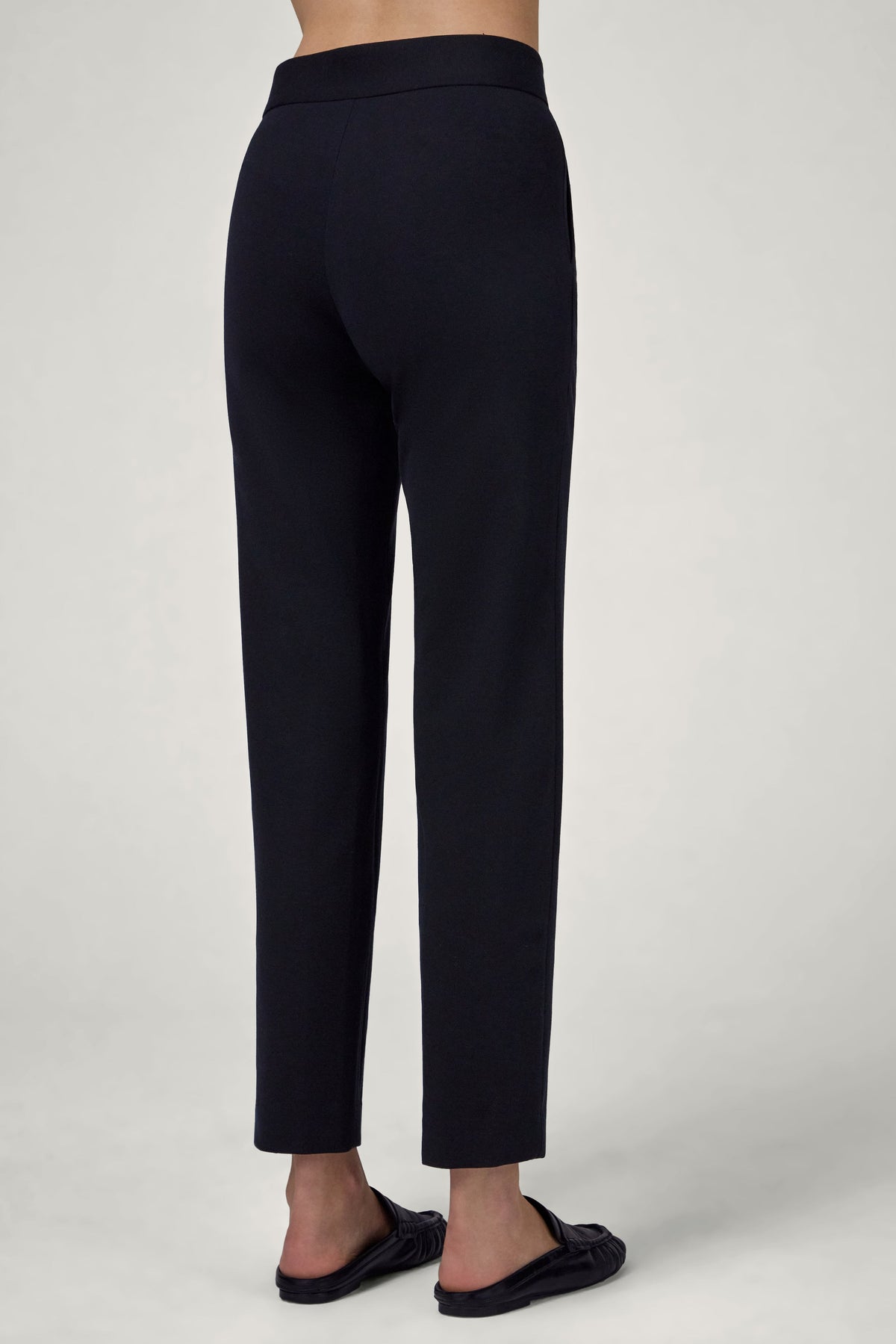 The Universal Pants in Tonal Navy
