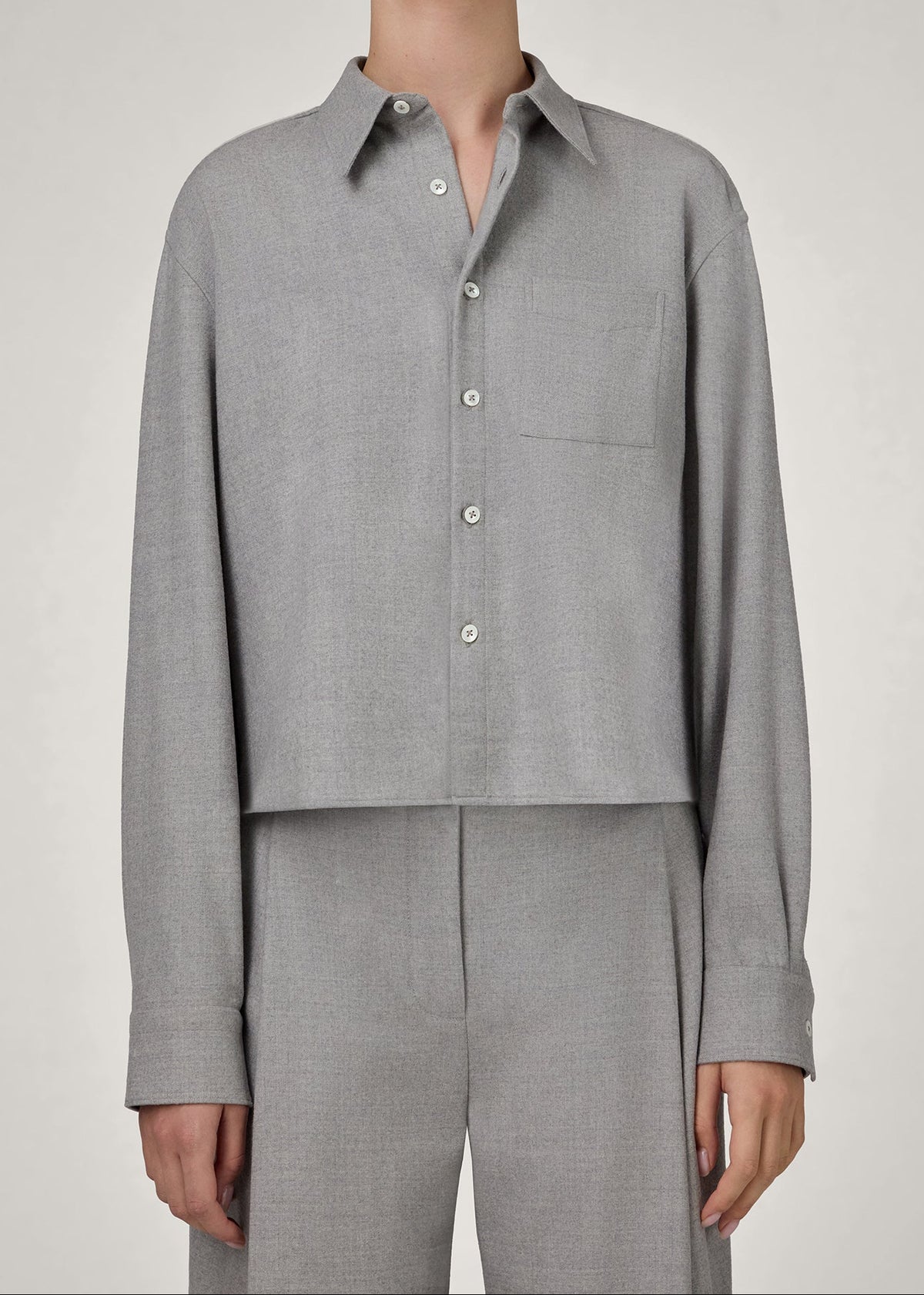The Crop Shirt In Light Grey
