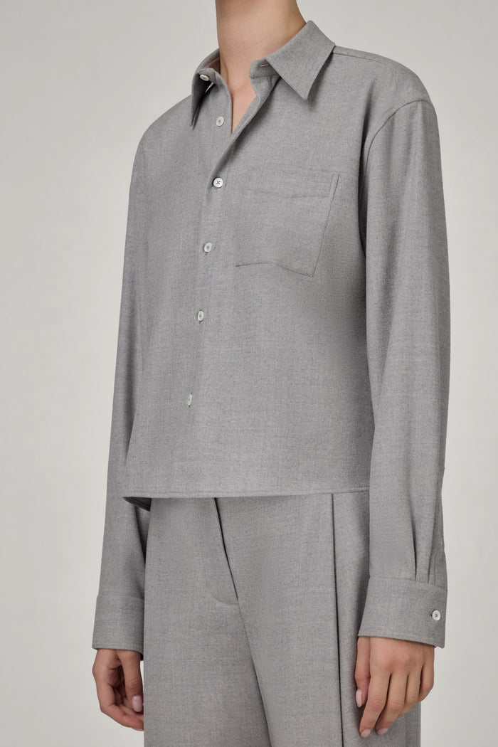 The Crop Shirt In Light Grey
