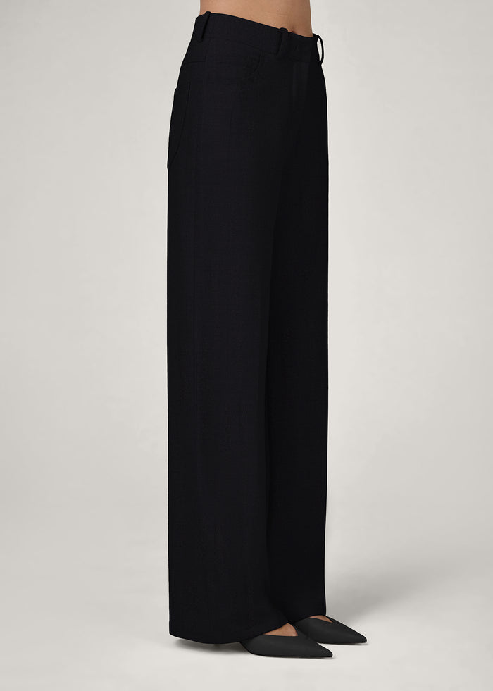 The Bootcut Pants in Black