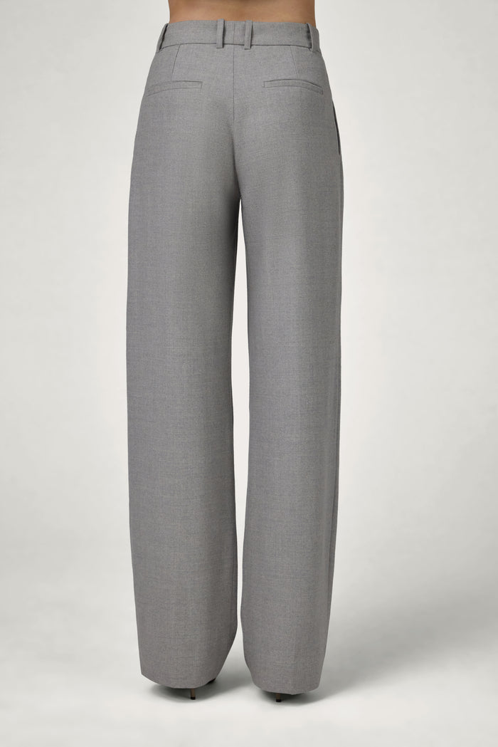 The Dolce Vita Pants in Light Grey