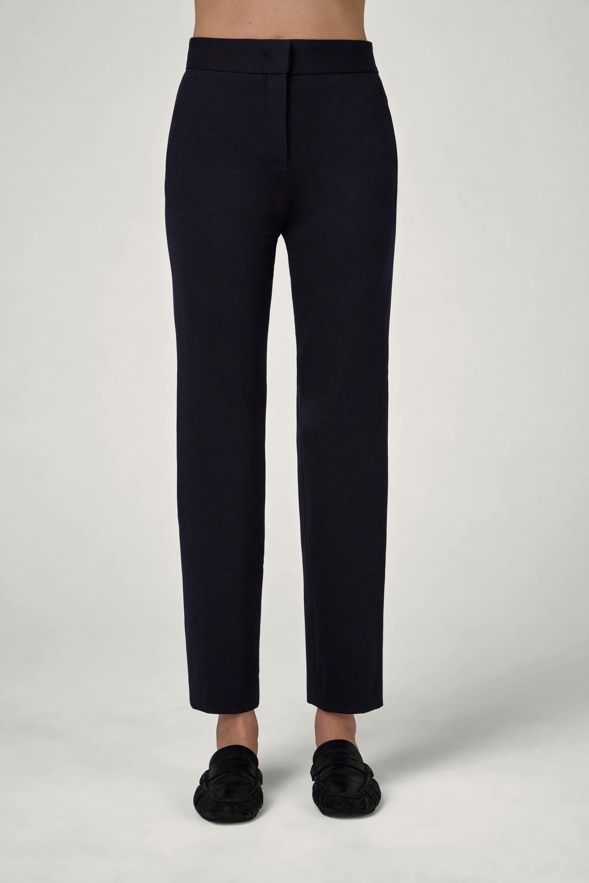 The Universal Pants in Tonal Navy