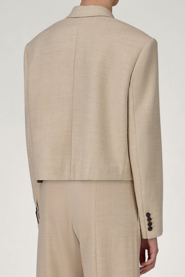 THE JACKET IN CREAM